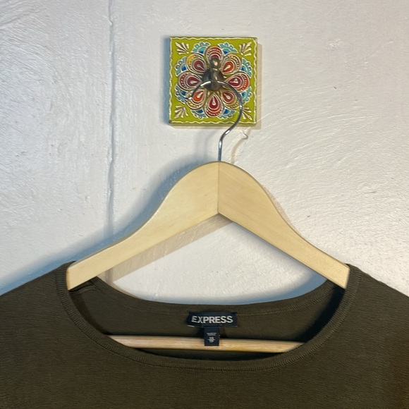 NWT Express Super Soft Olive Mid-length Long Sleeve Sweater Dress - XS - #0002 - Picture 4 of 8